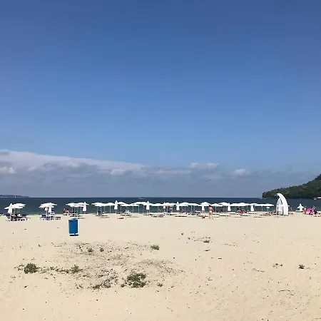 Varna South Bay: 2Br, Pool, Beach!!! Apartamento *